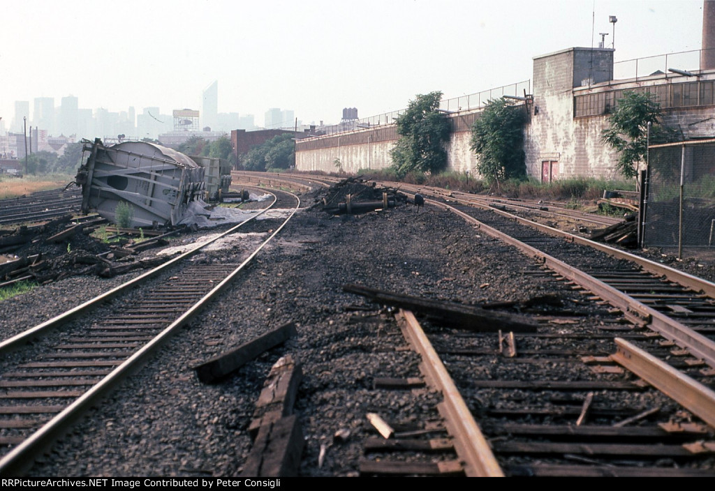 Wreck on LIRR's Montauk Branch